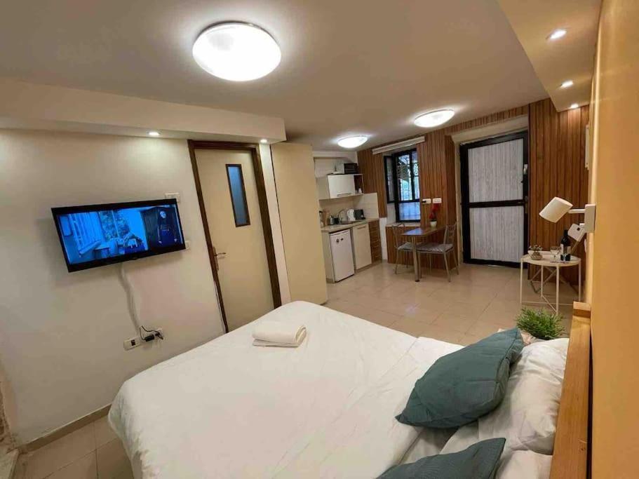 Gorgeous Studio , Market Location , Stone House Jerusalém Exterior foto